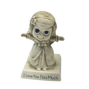 Vintage 1976 R&W Berries Figurine "I Love You This Much" Girl 9125 USA